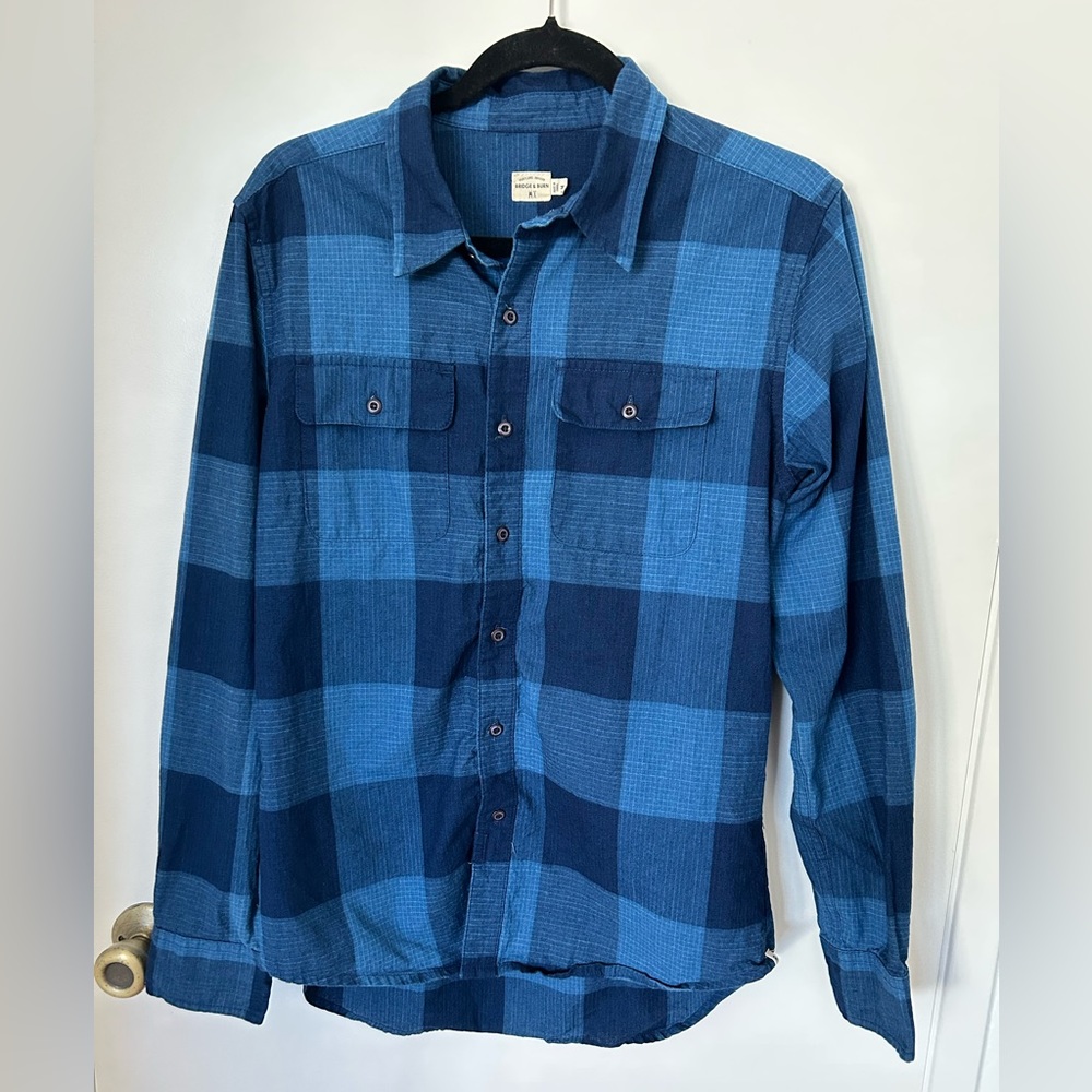 Bridge & Burn Cole Plaid Button-down Shirt (M)